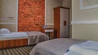 Отель Hotel Kamienica Седльце Двухместный номер с 2 отдельными кроватями-17
