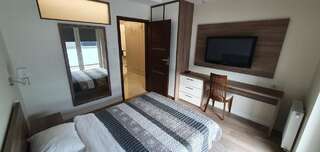 Отель Hotel Kamienica Седльце Апартаменты с 3 спальнями-10